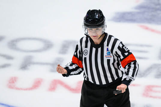 Referee Samantha Hiller