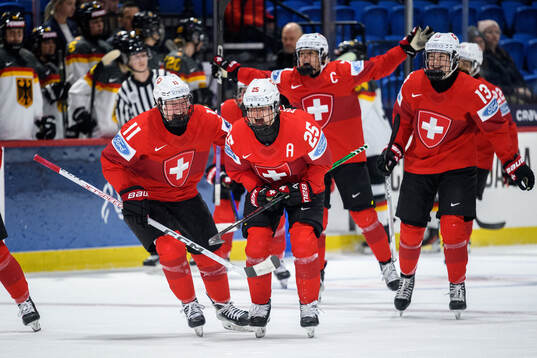 Alina Muller of Switzerland celebrates