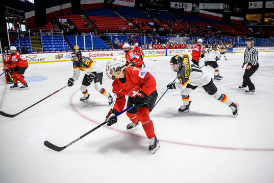 Laura Kluge of Germany, Lara Christen of Switzerland and