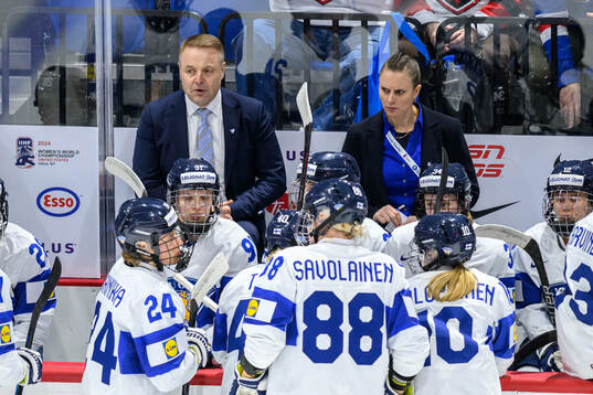 Head coach Juusu Toivola and Assistant coach Saara Niemi of