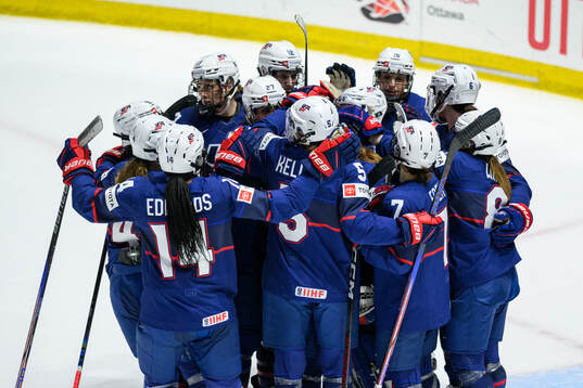 Players of USA celebrate