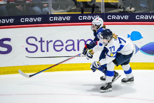Tessa Janecke of USA and Susanna Tapani of Finland