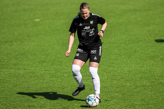Ingrid Haug of Hønefoss warms up