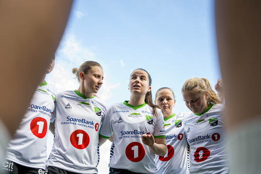 Inger Vadder Sandland, Emilia Ruud and Synne Kristine