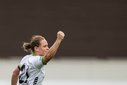 Silje Bekkåsen Nyhagen of Hønefoss celebrates