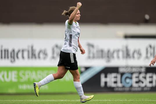 Silje Bekkåsen Nyhagen of Hønefoss celebrates