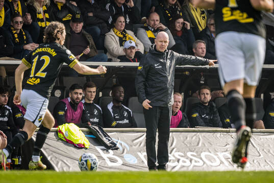 AIKs tränare Henning Berg