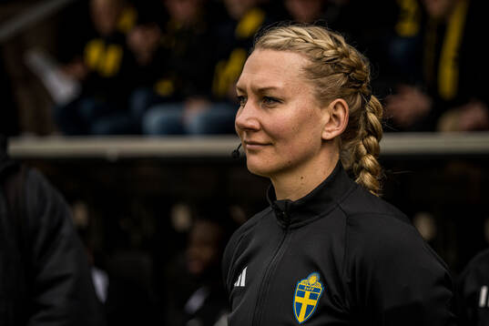Fjärdedomare Tess Olofsson