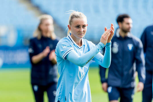 Malmö FFs Beatrice Persson deppar