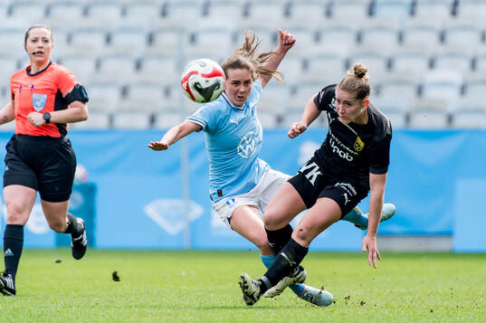 Malmö FFs Matilda Eriksson Kristell och Umeås Makenzie