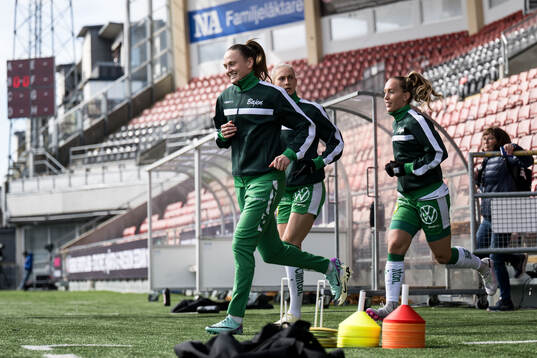 Hammarbys Vilde Hasund och Julia Roddar