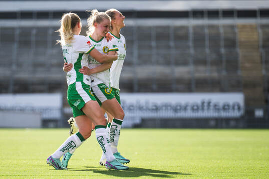 Hammarbys Anna Jøsendal och Emilie Joramo jublar