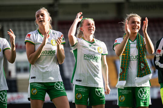 Hammarbys Ellen Wangerheim, Emilie Joramo och Thea Sørbo