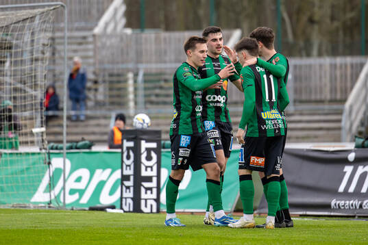 Varbergs spelare jublar