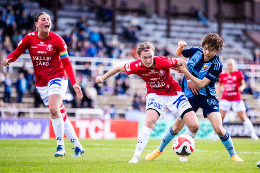 Trelleborgs Erica Persson Welin och Djurgårdens Shinomi