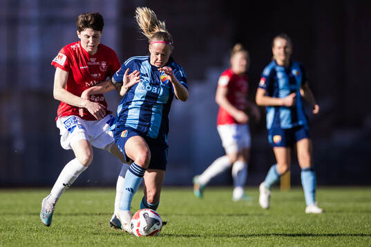 Trelleborgs Irmeli Jonsson och Djurgårdens Therese Åsland