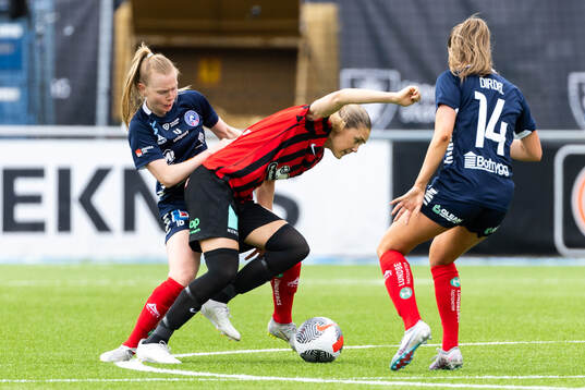 Linköpings Malin Brenn och Brommapojkarnas Tuva Ölvestad