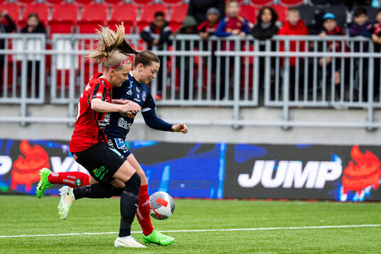 Linköpings Cornelia Kapocs och Brommapojkarnas Elsa