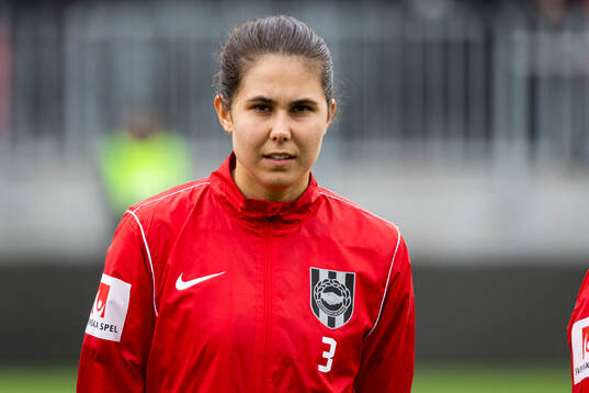 Brommapojkarnas Julia Olsson innan