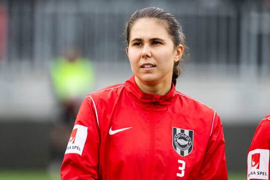 Brommapojkarnas Julia Olsson innan