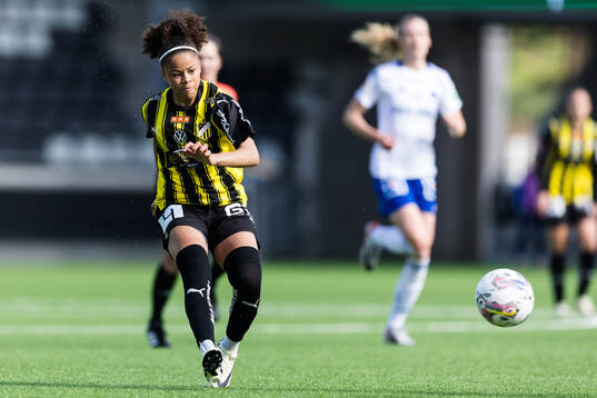 Häckens Felicia Schröder gör 1-0