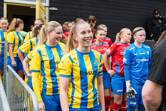 Eskilsminnes Julia Nyberg Spets och Julia Nyberg Spets