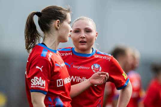 Helsingborg s Evelina Bertilsson och Tilda Jonhag jublar
