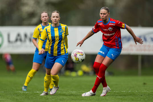 Eskilsminnes Ellen Pigg och Helsingborg s Izabelle Wahlstedt