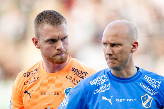 Halmstads målvakt Tim Erlandsson och Andreas Johansson