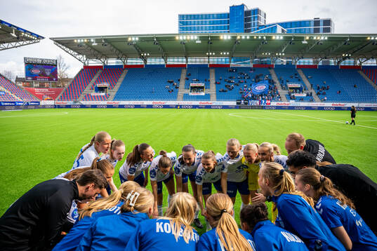 Eline Hegg, goalkeeper Selma Panengstuen, Emma Braut Brunes
