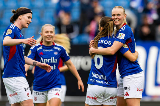 Tilde Lindwall of Vålerenga celebrates with teammate