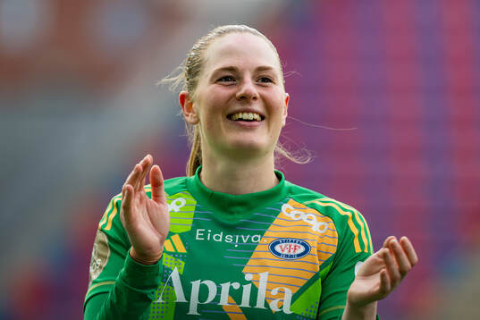 Goalkeeper Tove Enblom of Vålerenga
