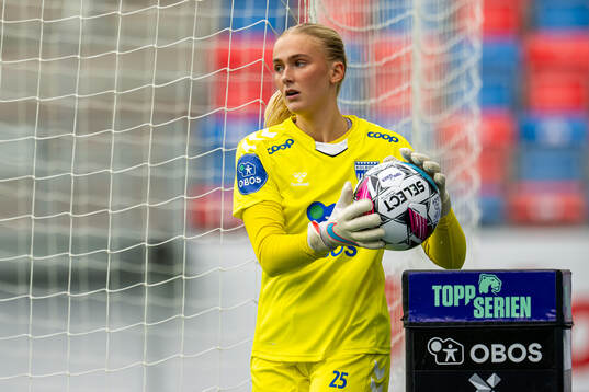 Goalkeeper Selma Panengstuen of Kolbotn