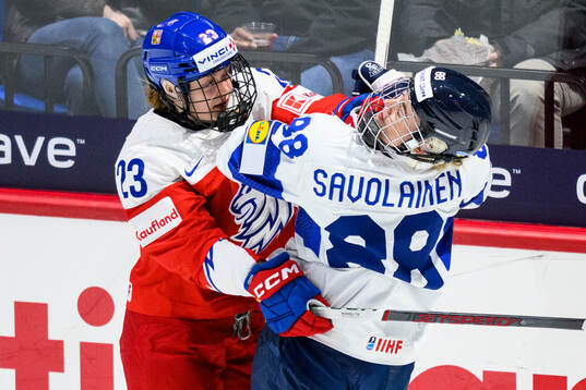 Anna Kalova of Czech Republic and Ronja Savolainen of