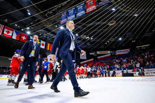 Head coach Juusu Toivola of Finland