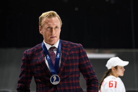 Head coach John Wroblewski of USA