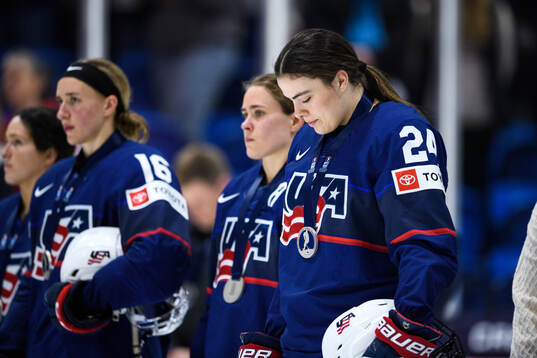 Joy Dunne of USA looks dejectd