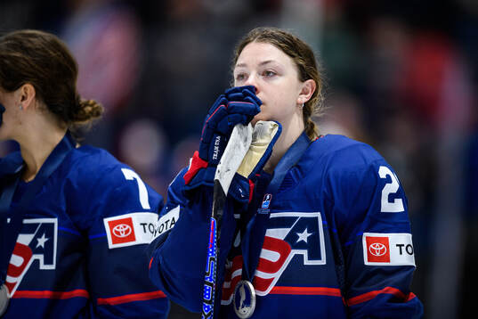 Tessa Janecke of USA looks dejected