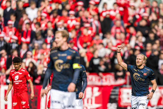Lars-Jørgen Salvesen of Viking celebrates