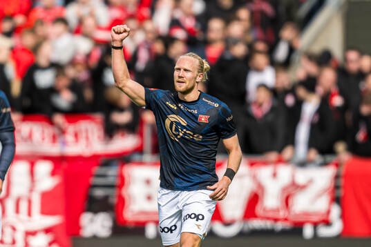 Lars-Jørgen Salvesen of Viking celebrates