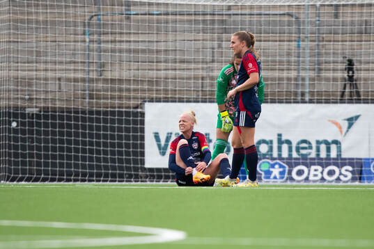 FC Rosengårds Caroline Seger har ont
