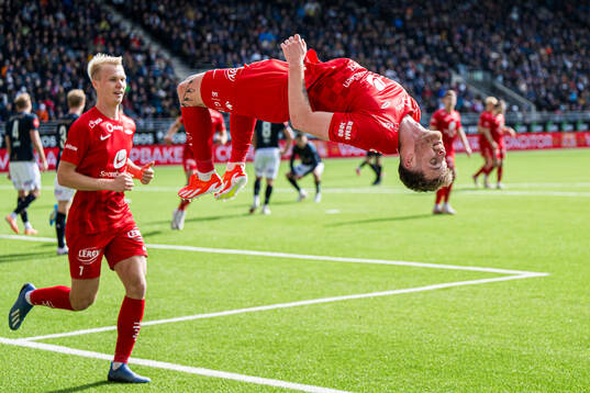 Ole Didrik Blomberg of Brann celebrates