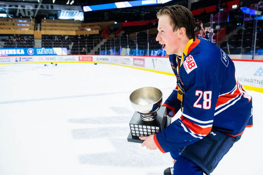 Växjös Max Isaksson jublar