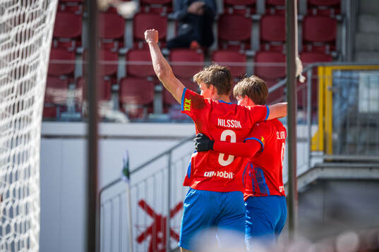 Helsingborgs Wilhelm Nilsson och Taylor Silverholt jublar