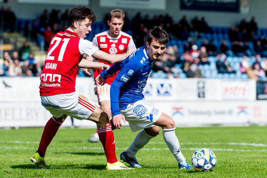 Sandvikens IFs Adam Kiani och Trelleborgs Armin Culum