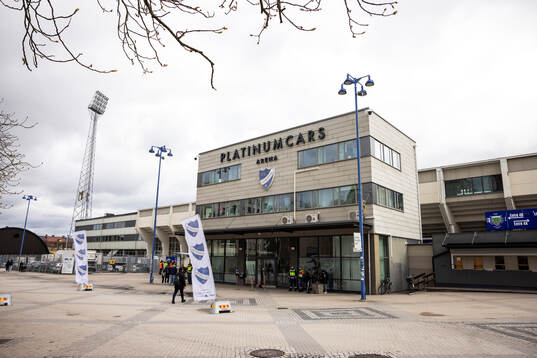 Exteriör av Platinumcars Arena