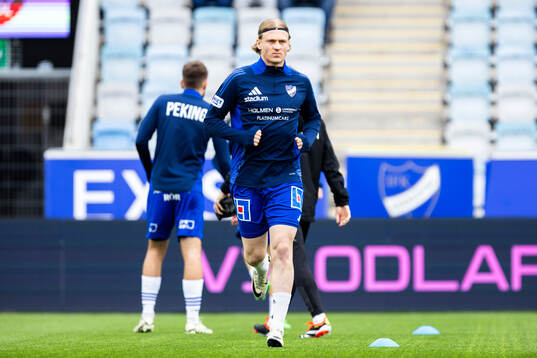 IFK Norrköpings Daniel Fritz Eid på uppvärmningen