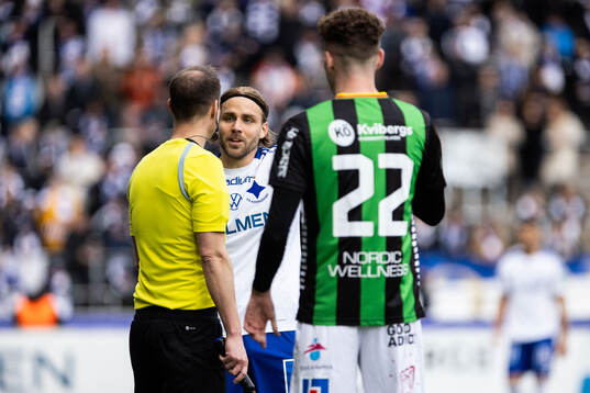 IFK Norrköpings Christoffer Nyman reagerar