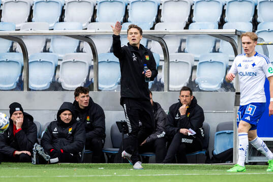 GAISs tränare Fredrik Holmberg reagerar
