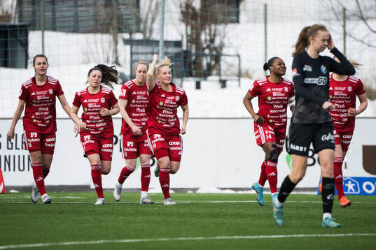 Piteås Emma Viklund jublar